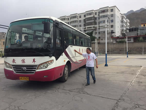 做到兩點(diǎn)，輕松考試，順利拿證