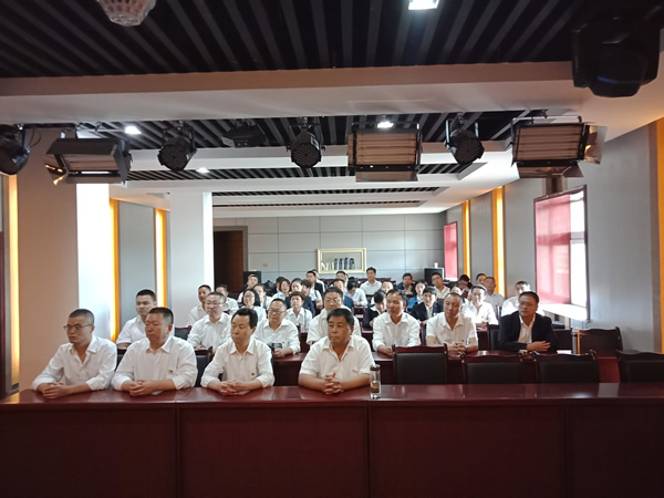 隴運集團公司黨委開展“不忘初心、牢記使命”紀念建黨98周年主題黨日活動